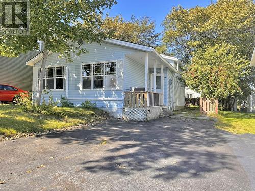 2 McMaster Place  Mount Pearl, NL A1N 2X5