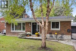 1109 Parkview AVENUE Windsor, ON N8S 2X8