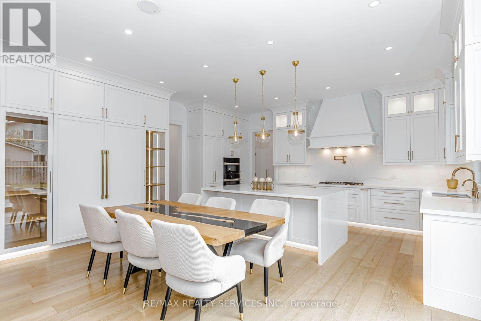 94 Vista Boulevard, Mississauga, ON
