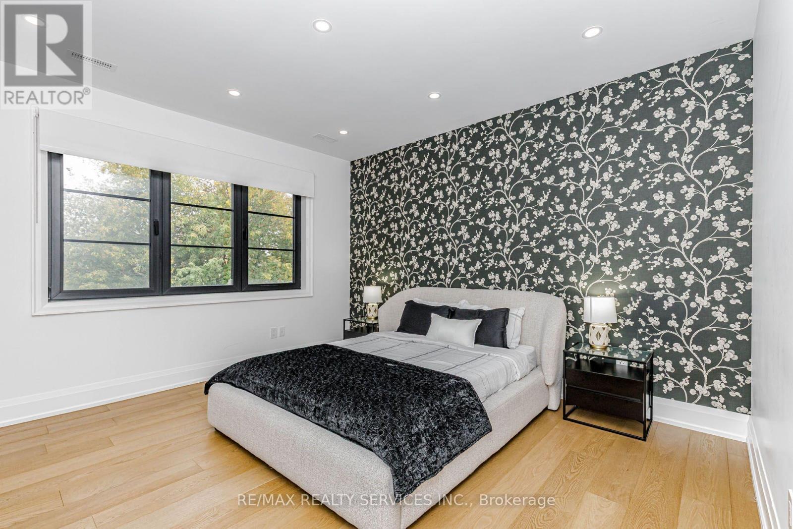 94 Vista Boulevard, Mississauga, ON