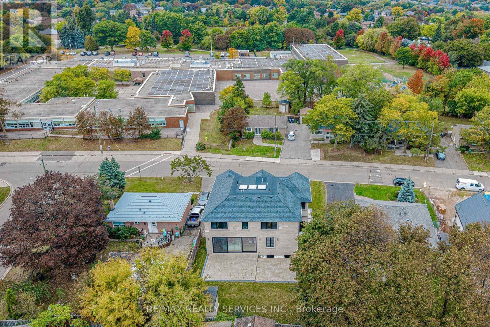 94 Vista Boulevard, Mississauga, ON