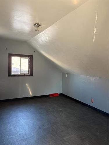 2234 Gallagher Ave, Winnipeg, MB 