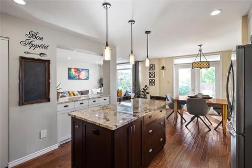 257 Glencairn Rd, Winnipeg, MB 