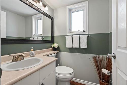257 Glencairn Rd, Winnipeg, MB 