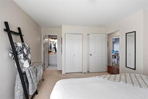 257 Glencairn Rd, Winnipeg, MB 