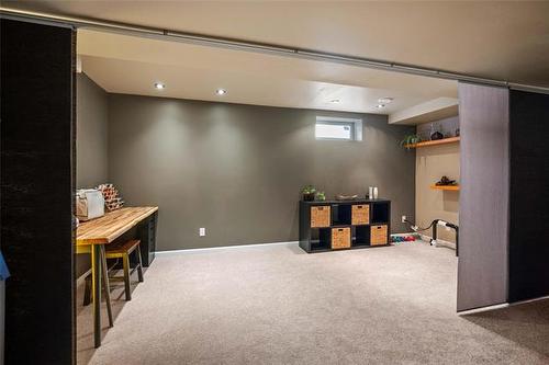 257 Glencairn Rd, Winnipeg, MB 