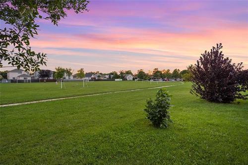 257 Glencairn Rd, Winnipeg, MB 