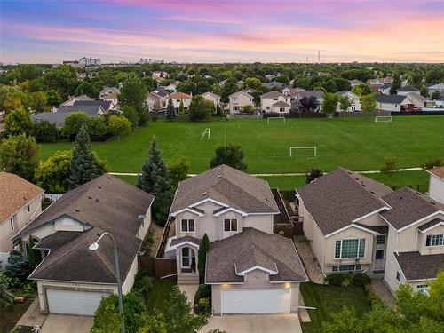 257 Glencairn Rd, Winnipeg, MB 