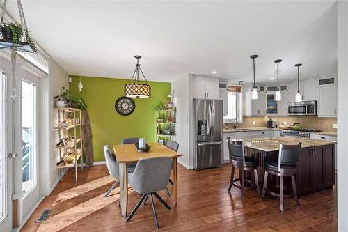 257 Glencairn Rd, Winnipeg, MB 