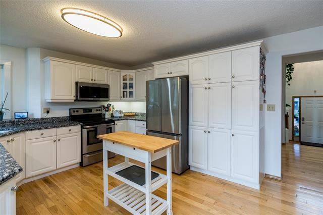 164 Hillmartin Dr, Winnipeg, MB