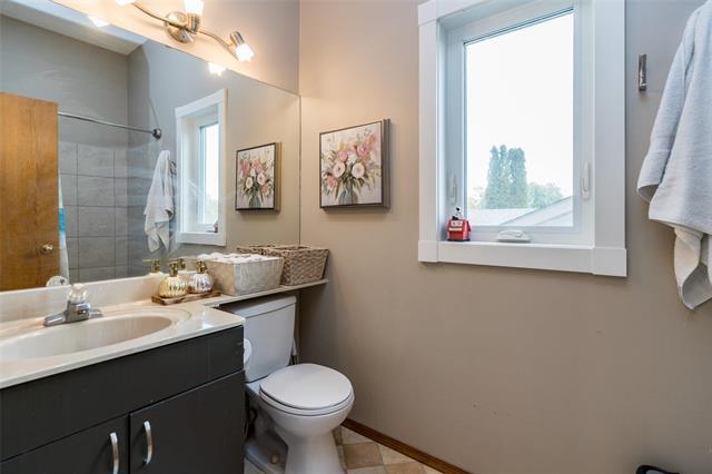 164 Hillmartin Dr, Winnipeg, MB