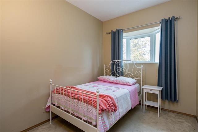 164 Hillmartin Dr, Winnipeg, MB
