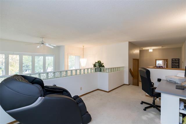 164 Hillmartin Dr, Winnipeg, MB