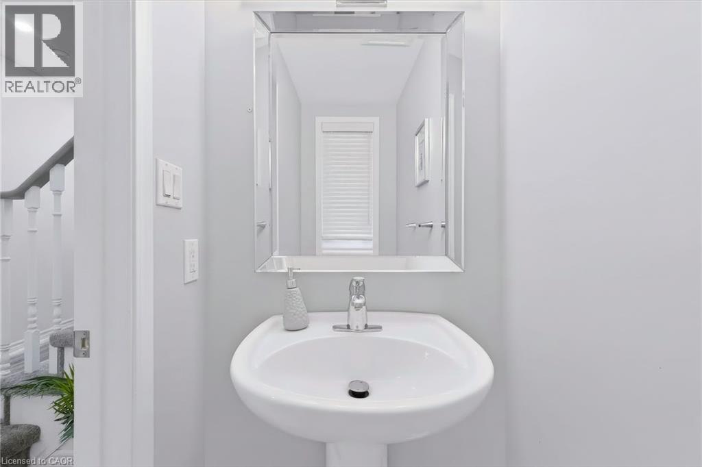 Powder room - 5549 Katy Gate, Mississauga, ON