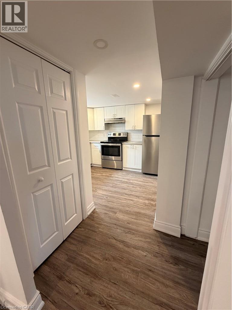 246 East 27Th Street, Hamilton, ON