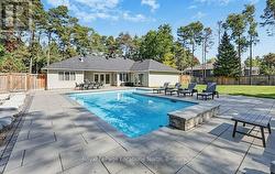 39 FOREST DRIVE Collingwood, ON L9Y 4W7