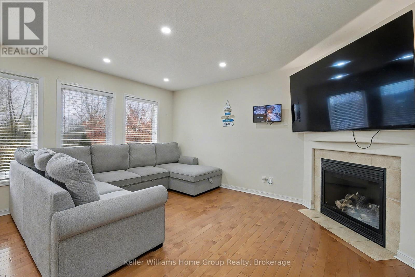 Upper - 24 Baintree Way, Cambridge, ON