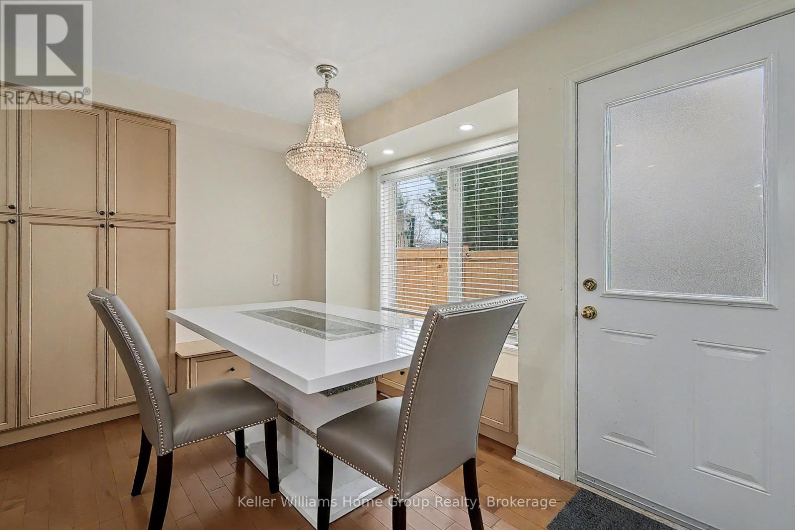 Upper - 24 Baintree Way, Cambridge, ON