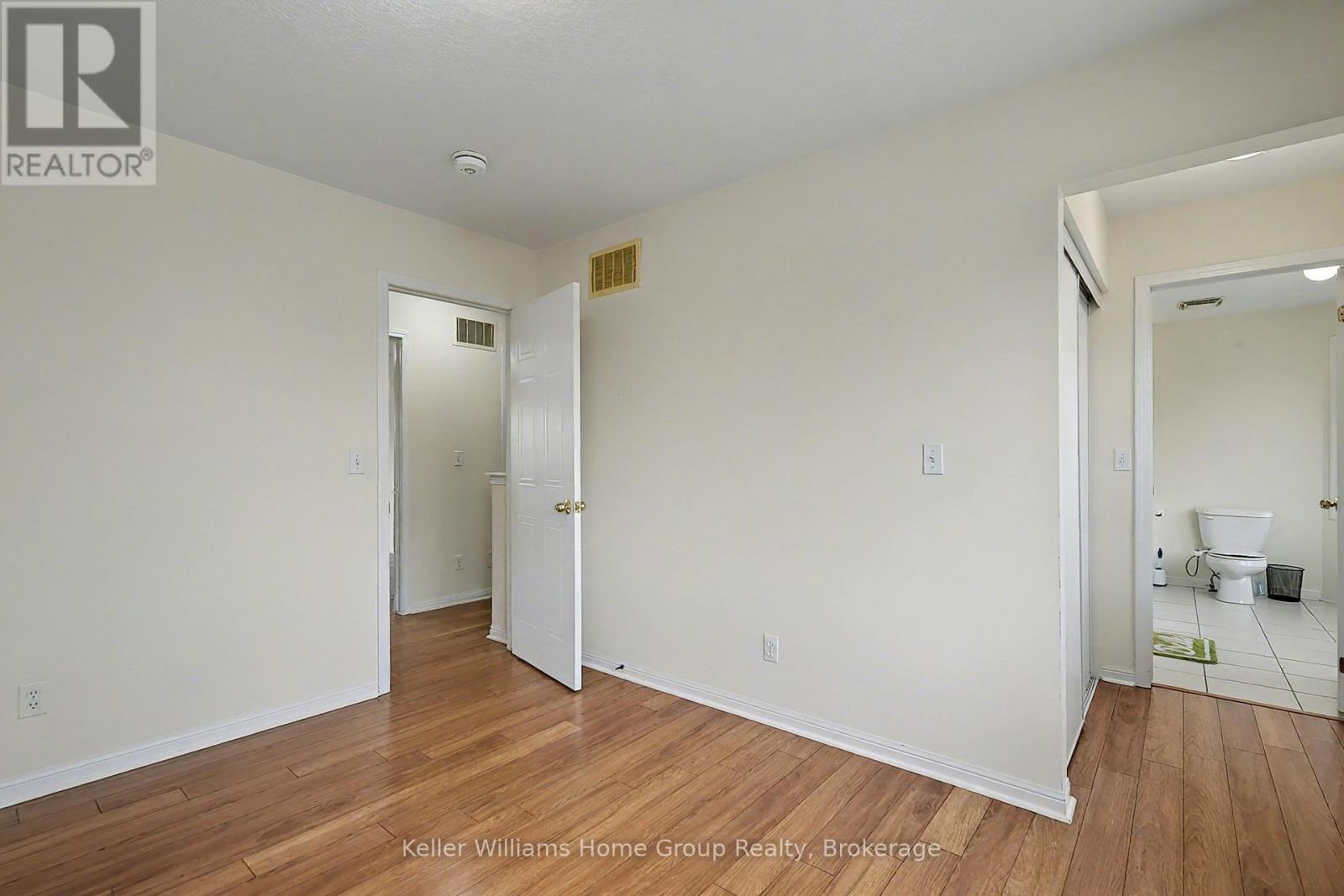Upper - 24 Baintree Way, Cambridge, ON