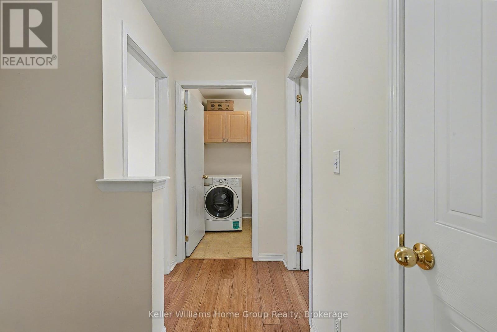 Upper - 24 Baintree Way, Cambridge, ON