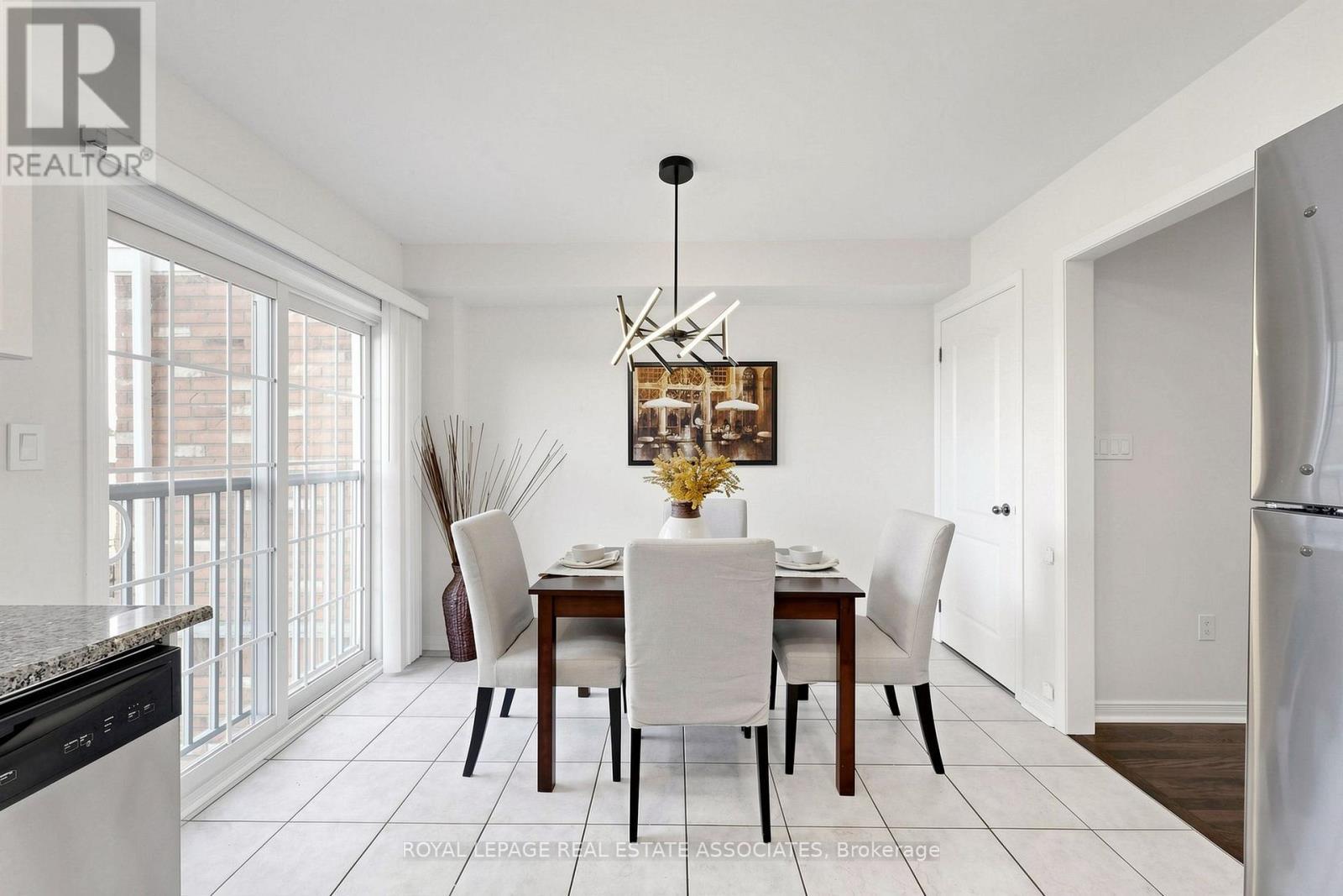 22 Benjamin Way, Whitby, ON