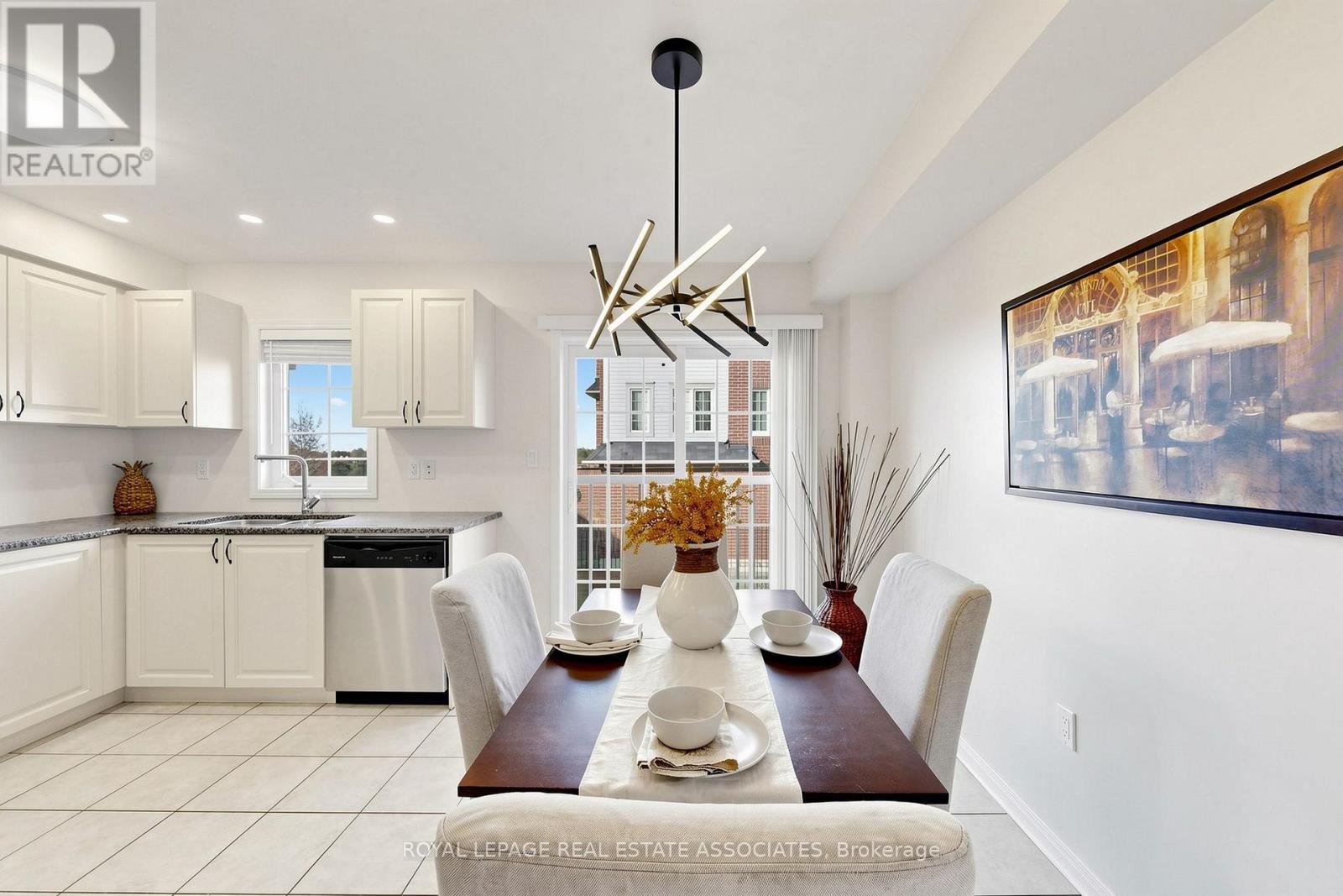22 Benjamin Way, Whitby, ON