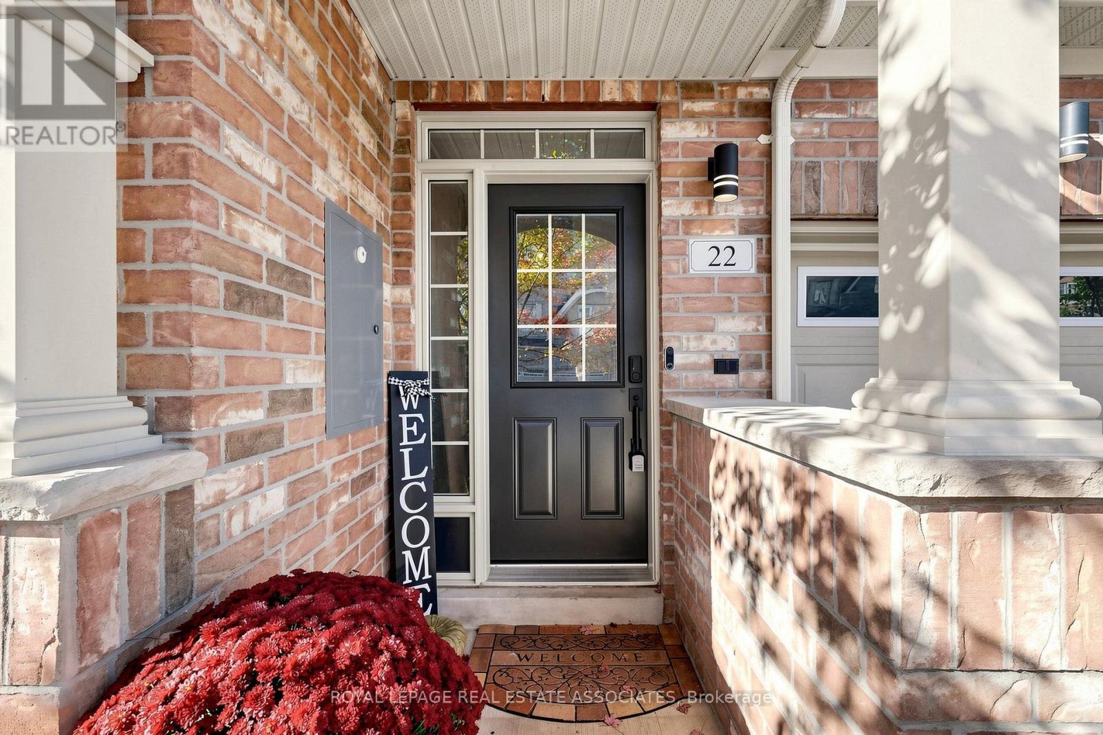 22 Benjamin Way, Whitby, ON