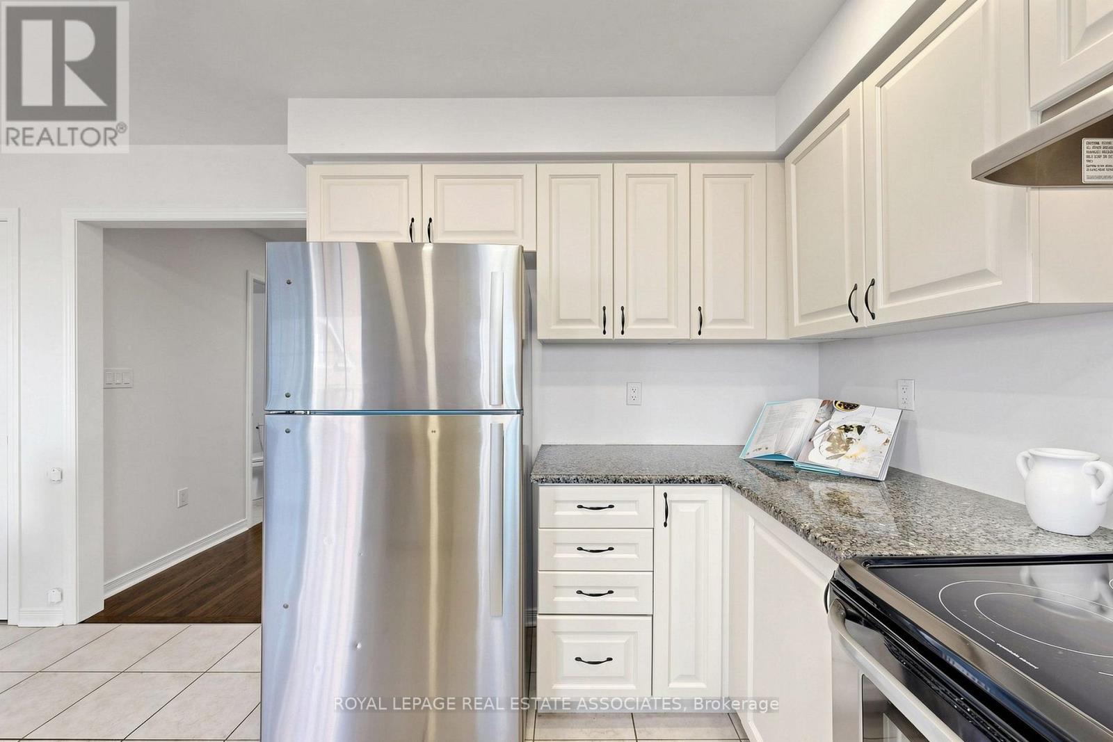 22 Benjamin Way, Whitby, ON