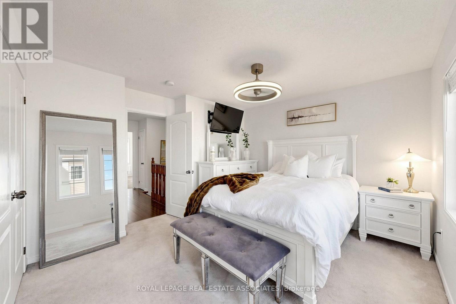 22 Benjamin Way, Whitby, ON