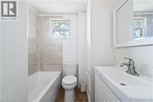 33 Madison Avenue, Hamilton, ON 