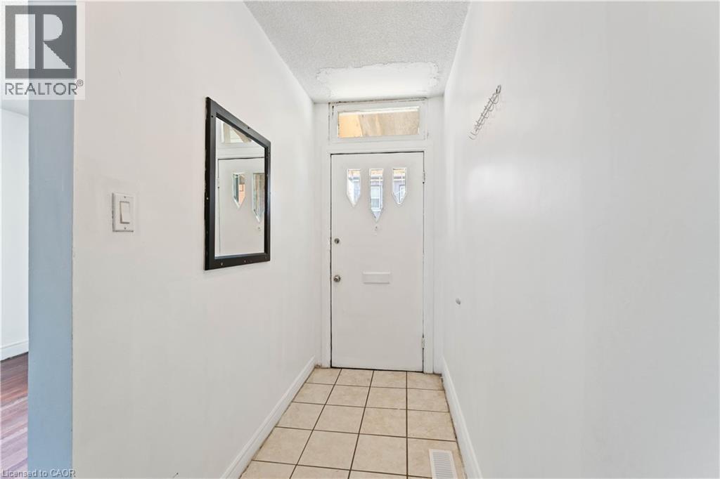 33 Madison Avenue, Hamilton, ON