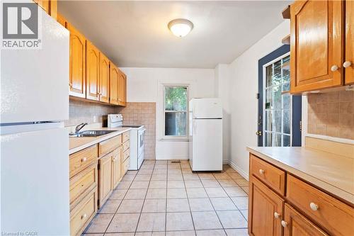 33 Madison Avenue, Hamilton, ON 