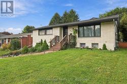 618 SUNSET BOULEVARD Clarington (Newcastle), ON L1B 1C9