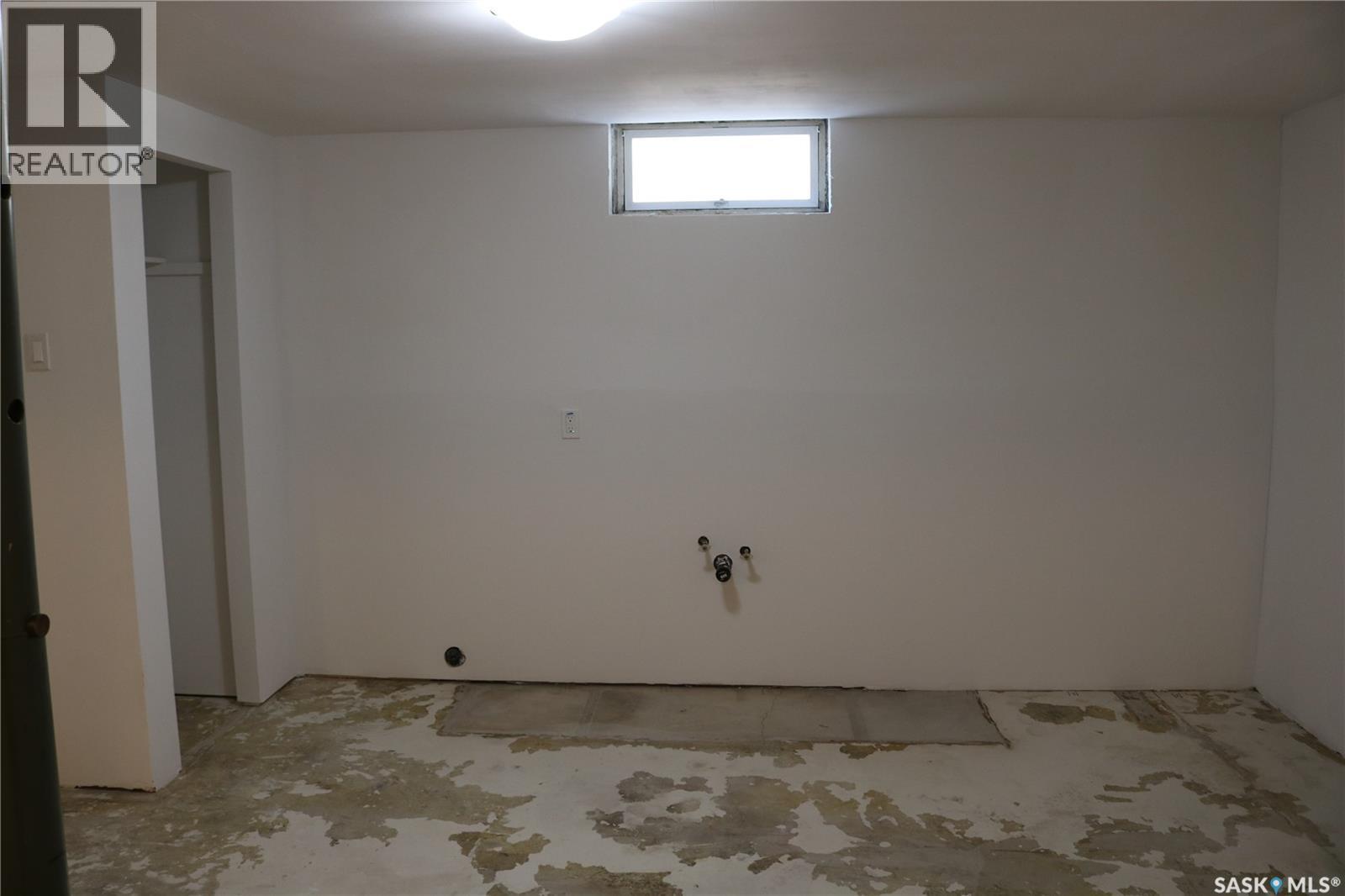 1641 Thompson Avenue, Saskatoon, SK