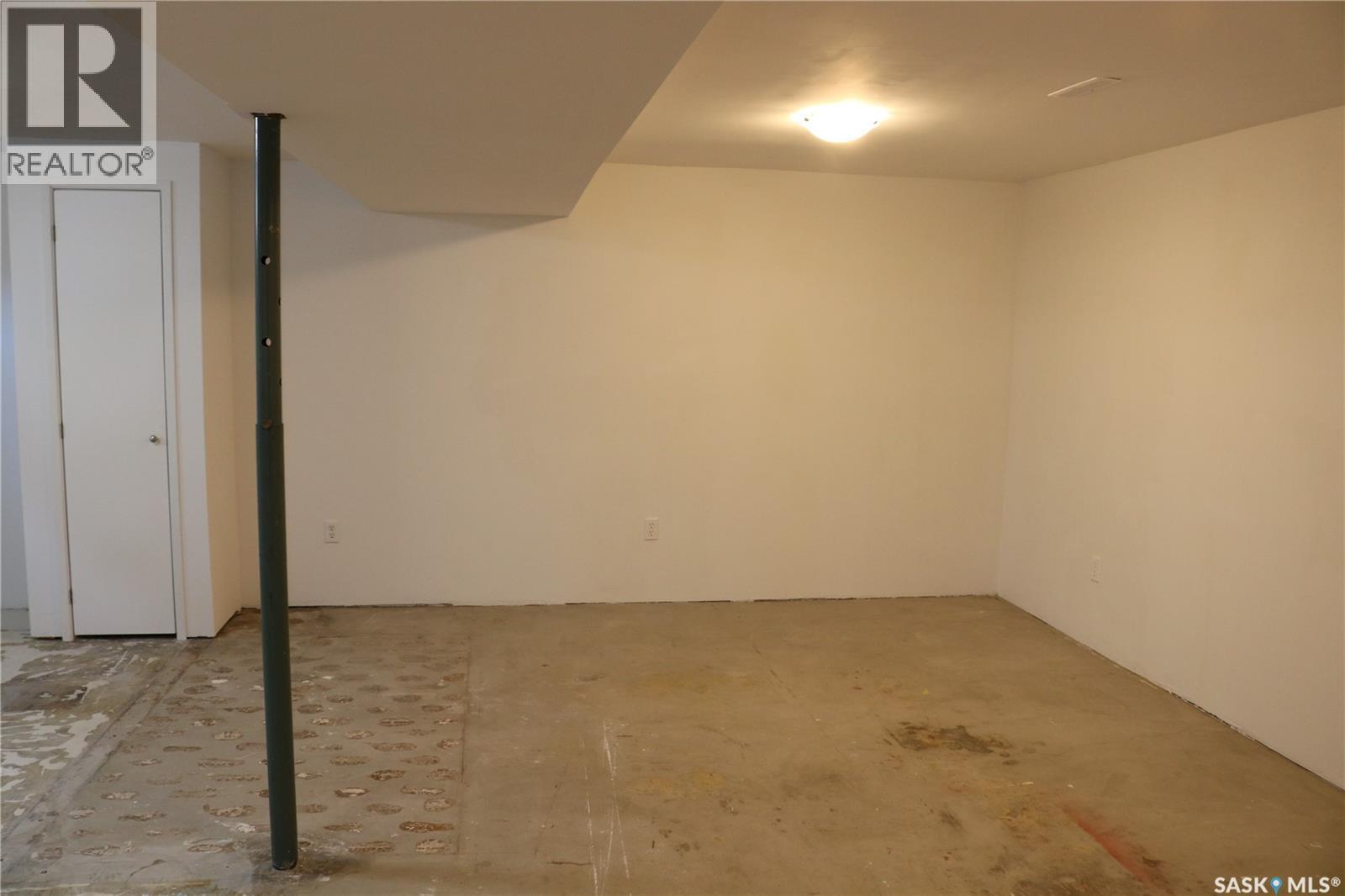 1641 Thompson Avenue, Saskatoon, SK