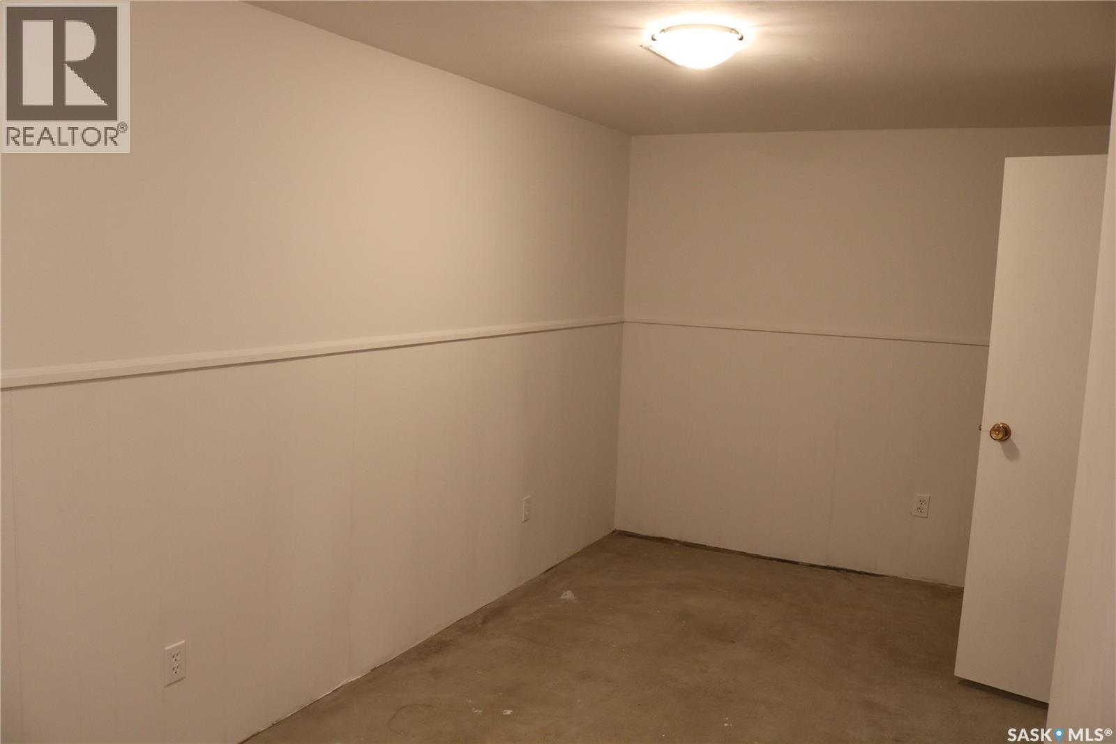 1641 Thompson Avenue, Saskatoon, SK