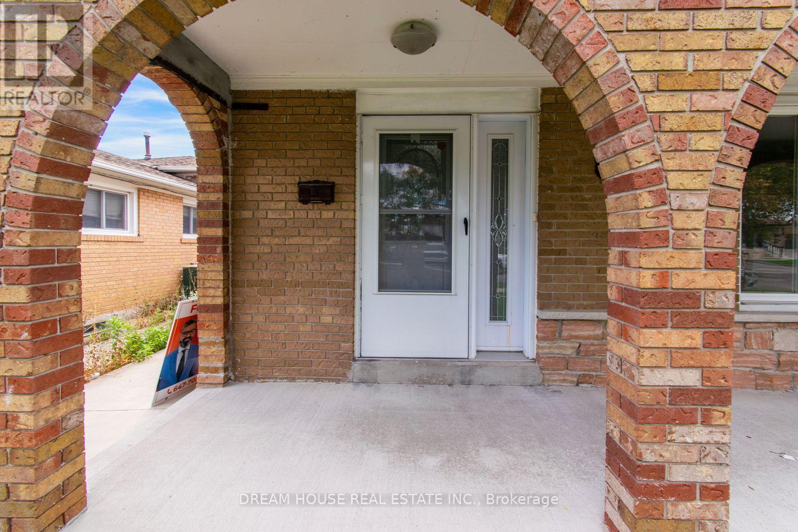 3764 Wyewood Road, Mississauga, ON