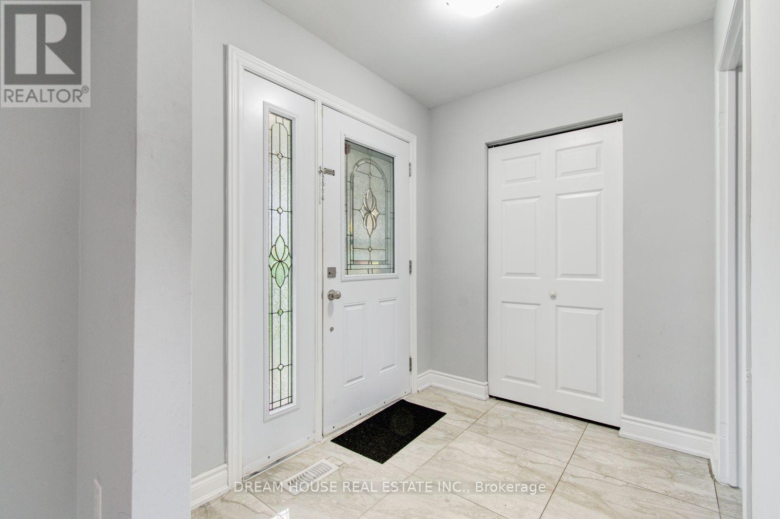 3764 Wyewood Road, Mississauga, ON