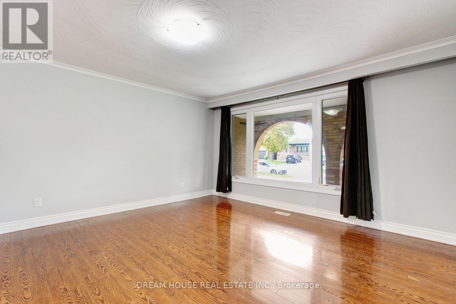 3764 Wyewood Road, Mississauga, ON