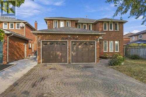 22 BUTLERS COURT  Brampton, ON L6Y 3T7