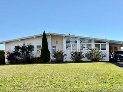 1015 Winton CRES Bathurst, NB E2A 4G6