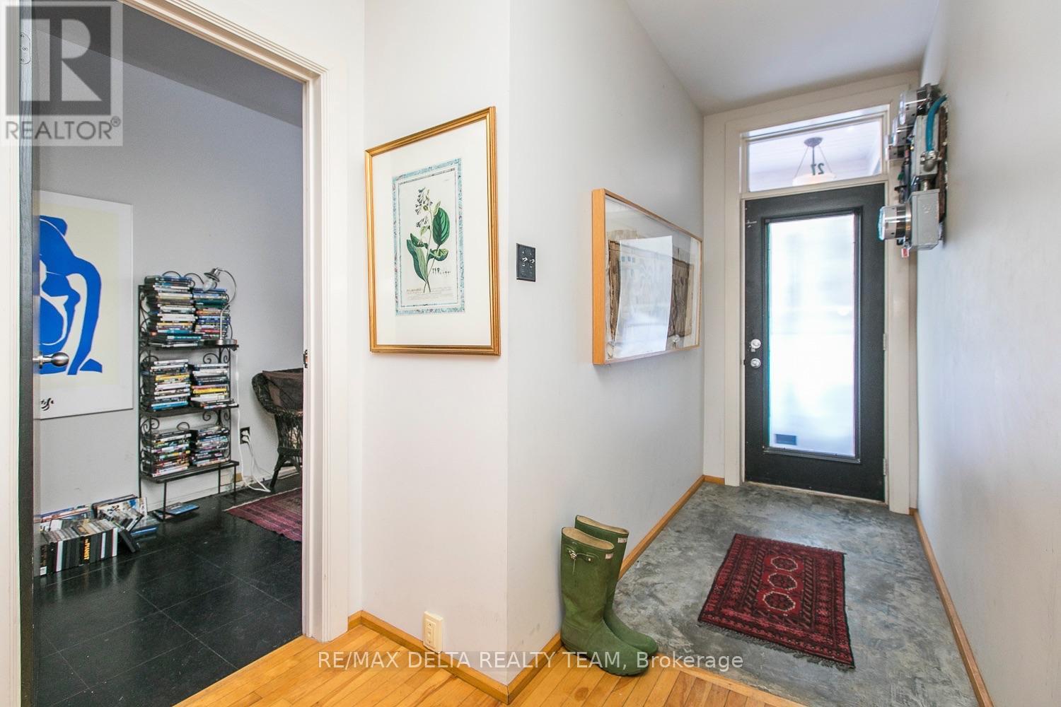 27 Perkins Street, Ottawa, ON