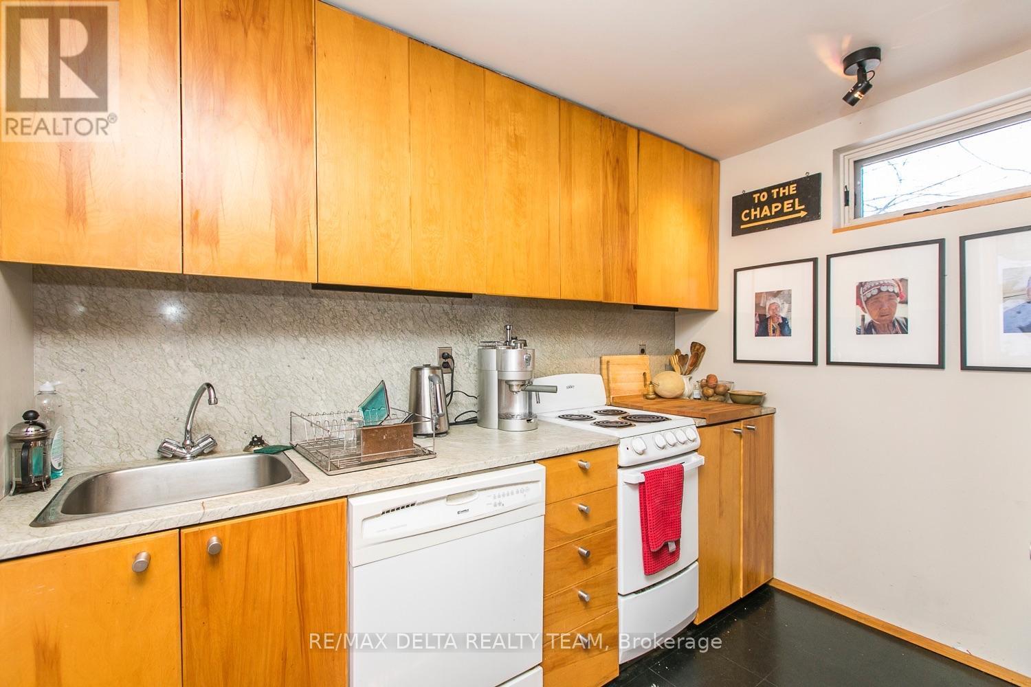 27 Perkins Street, Ottawa, ON