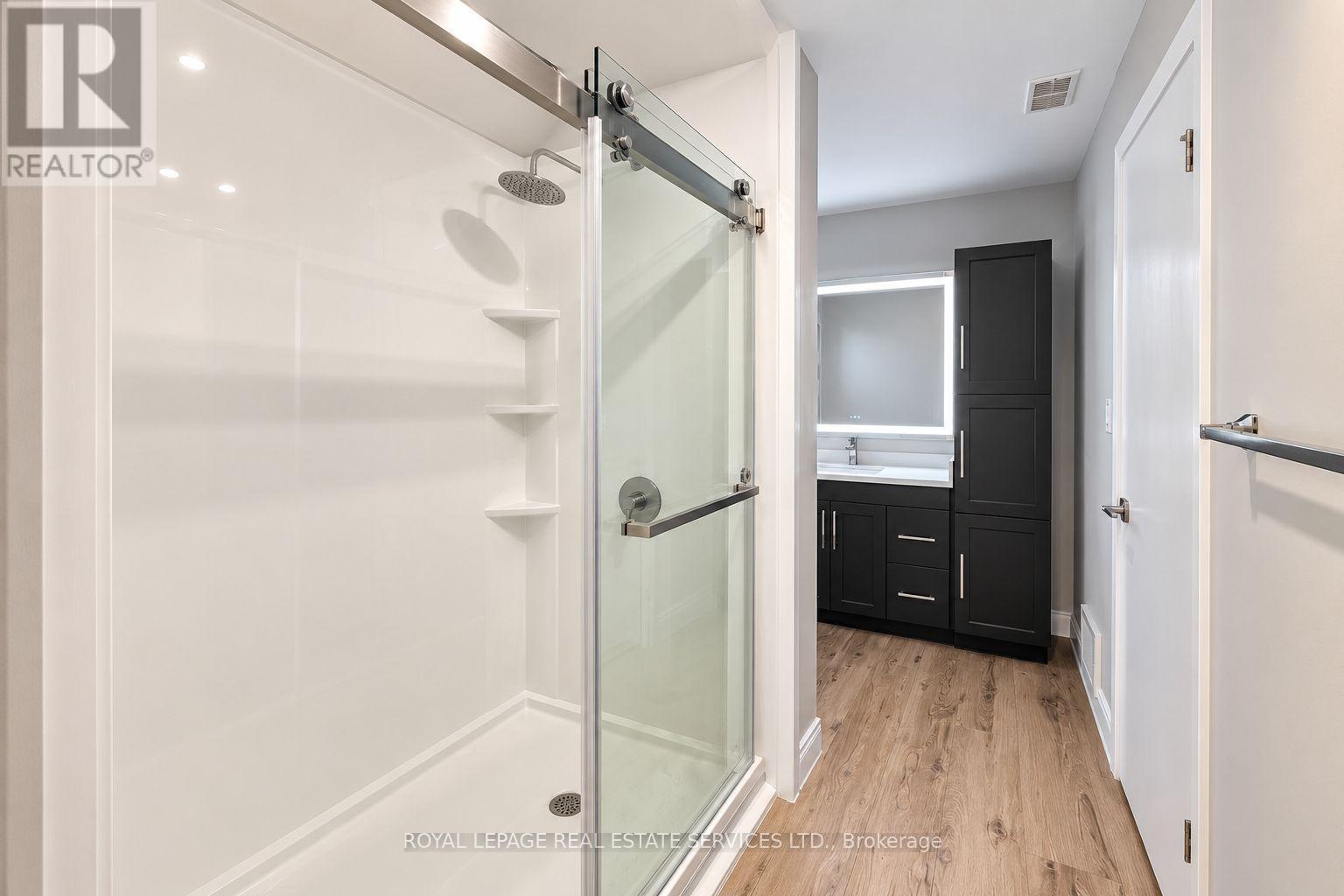 187 West 2Nd Street, Hamilton, ON