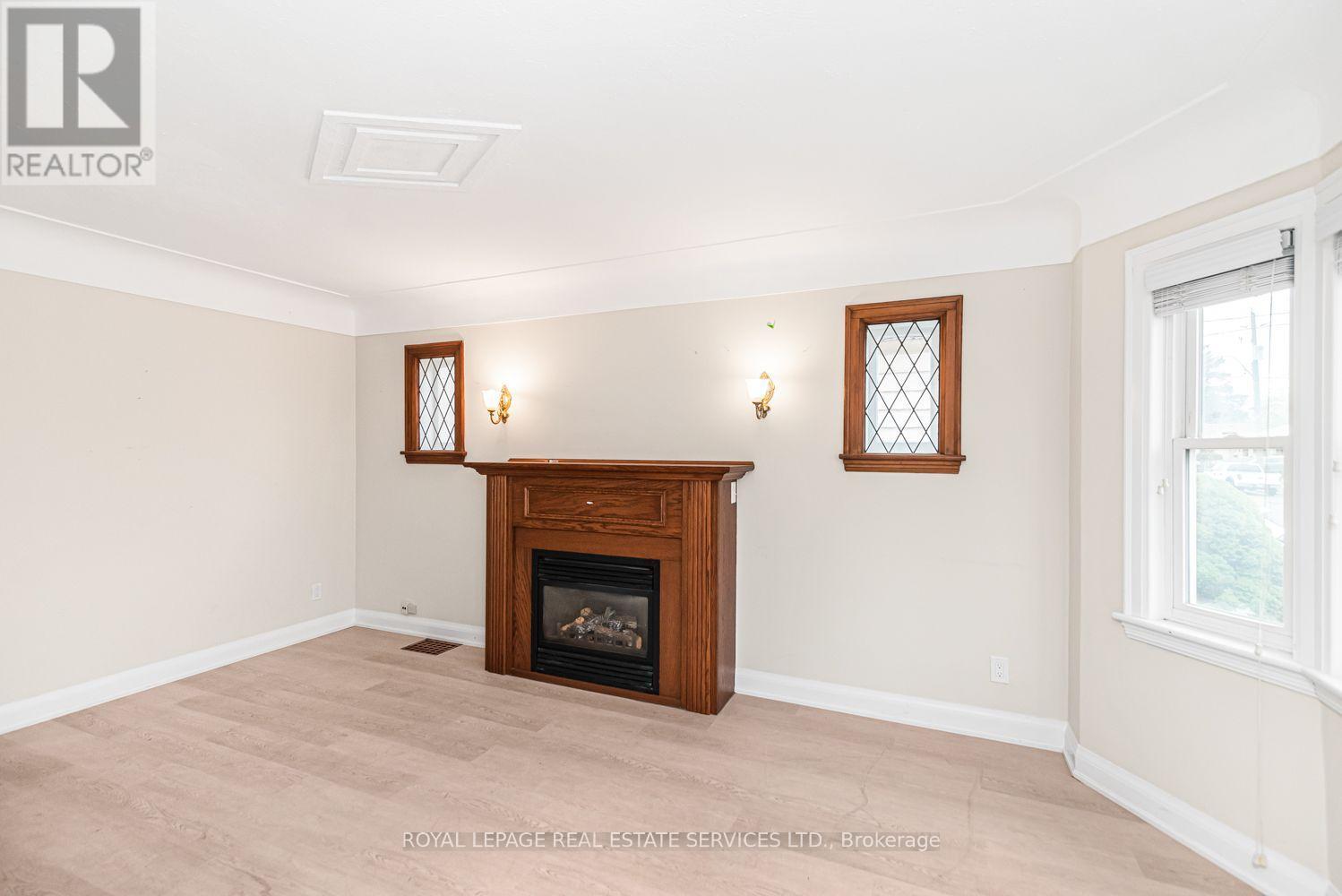 187 West 2Nd Street, Hamilton, ON