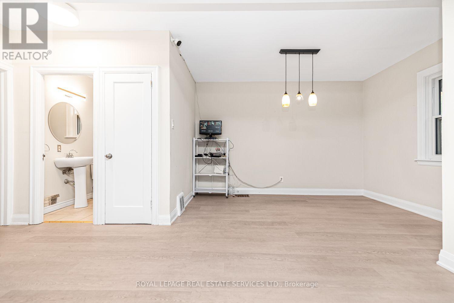 187 West 2Nd Street, Hamilton, ON