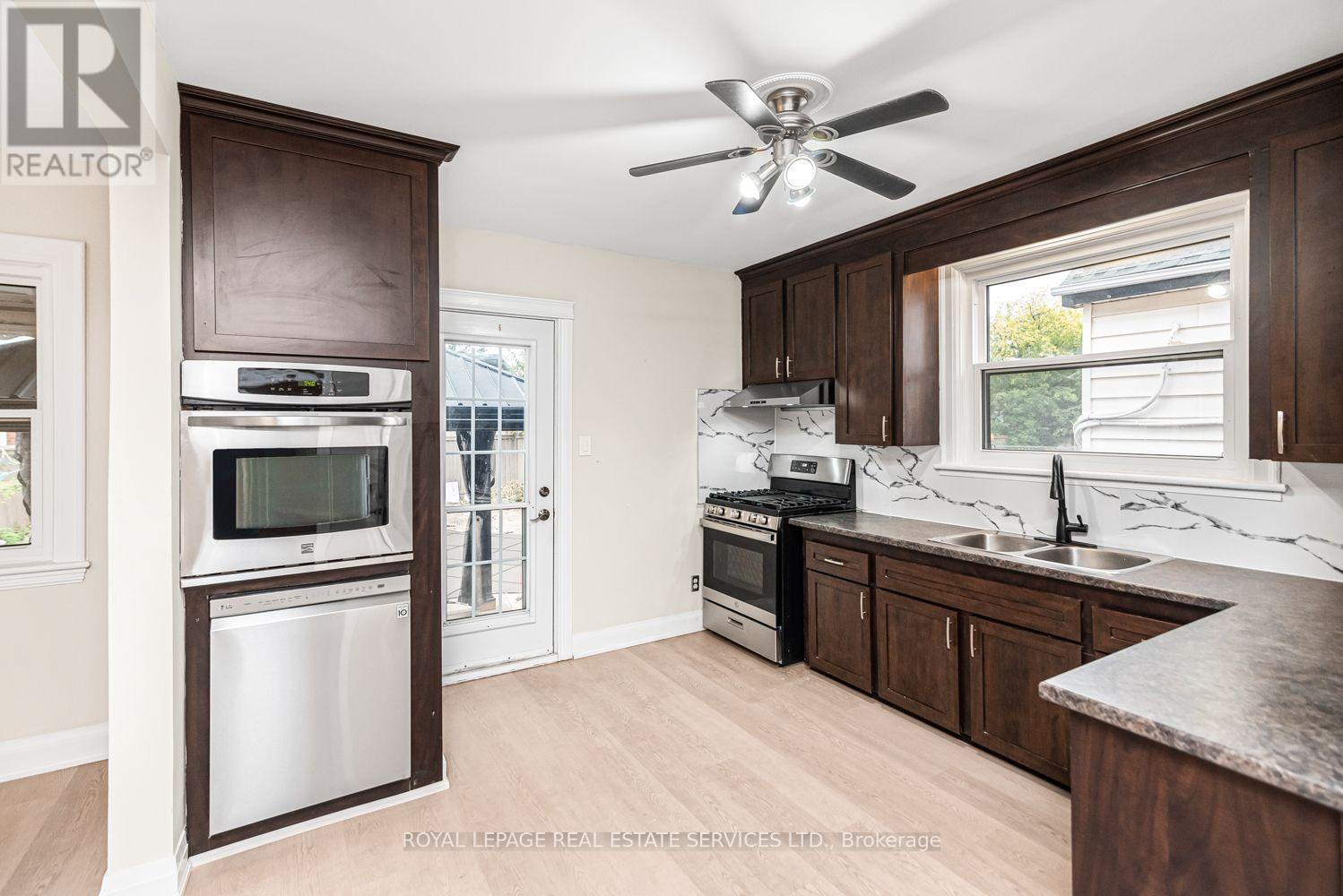 187 West 2Nd Street, Hamilton, ON