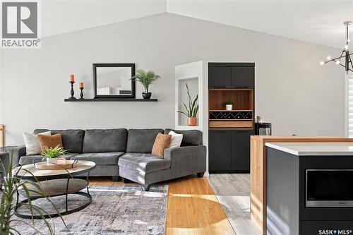 130 Kutz Crescent, Saskatoon, SK 