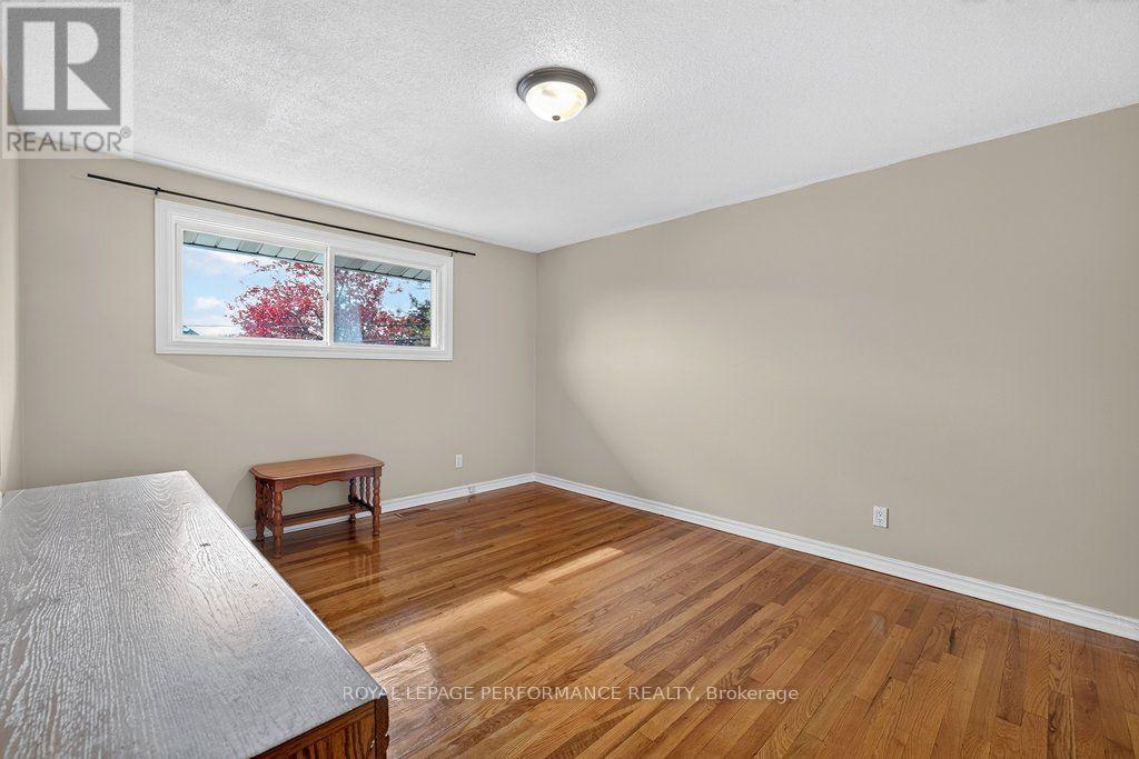 2258 Russell Road, Ottawa, ON