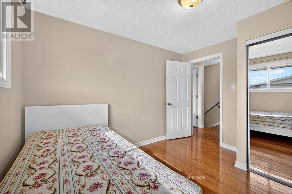 2258 Russell Road, Ottawa, ON